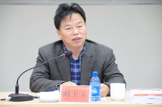 時(shí)玉寶在湖北紅安干部學(xué)院大別山分院調(diào)研